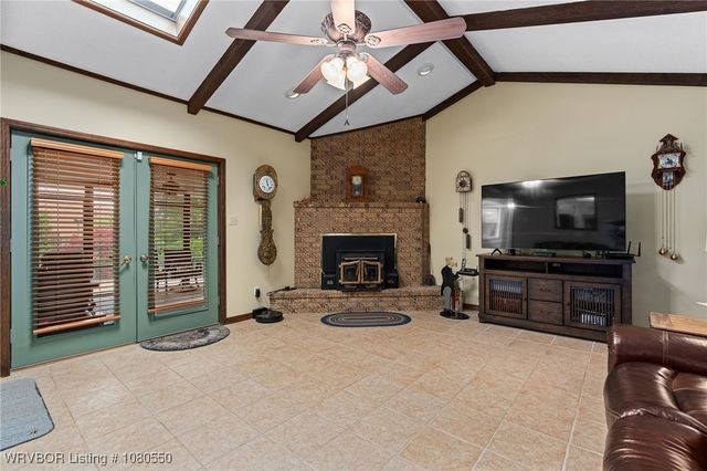 8611 Royal Ridge Drive, Fort Smith, AR 72903