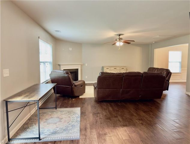 1734 Klompen Road, Kernersville, NC 27284