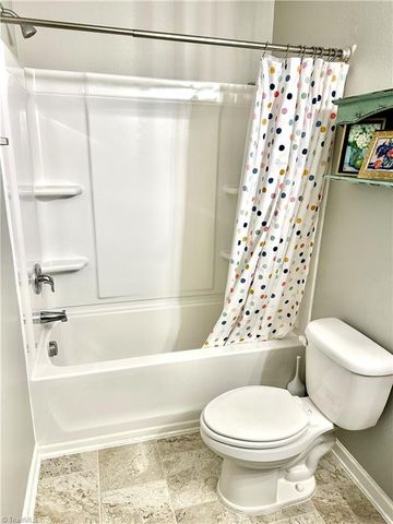1734 Klompen Road, Kernersville, NC 27284