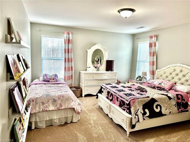 1734 Klompen Road, Kernersville, NC 27284