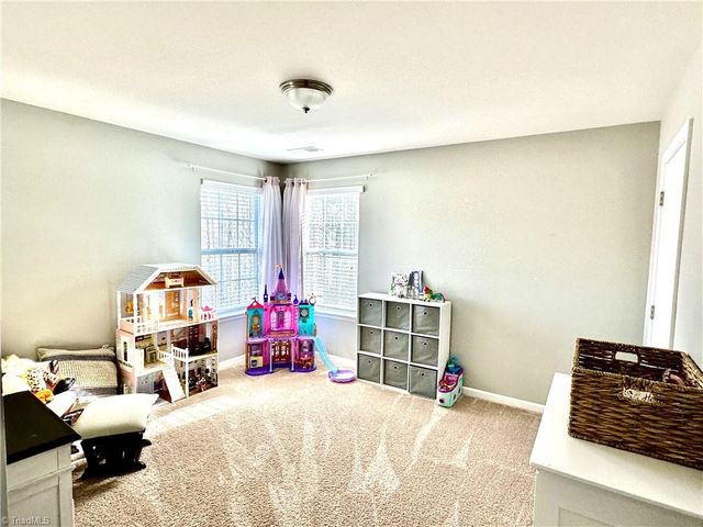 1734 Klompen Road, Kernersville, NC 27284