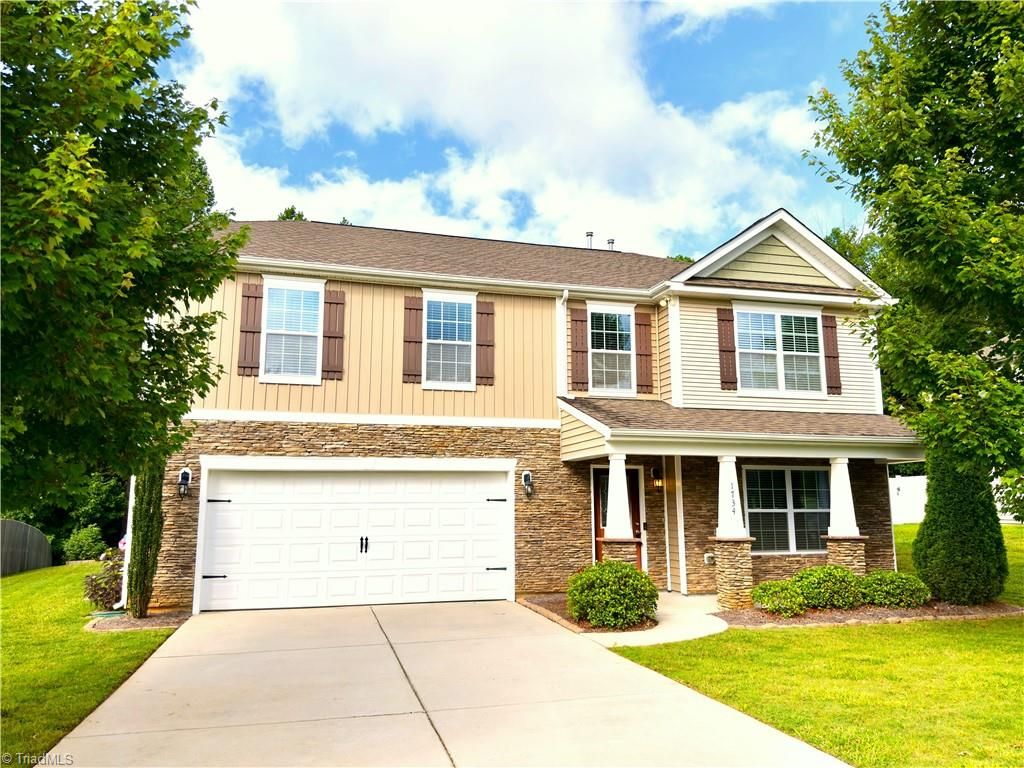 1734 Klompen Road, Kernersville, NC 27284
