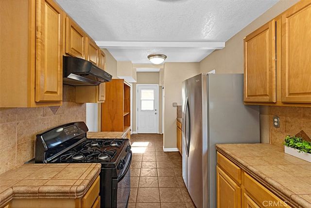 6008 Village Road, Lakewood, CA 90713