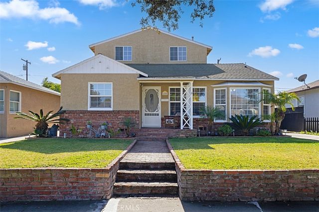 6008 Village Road, Lakewood, CA 90713