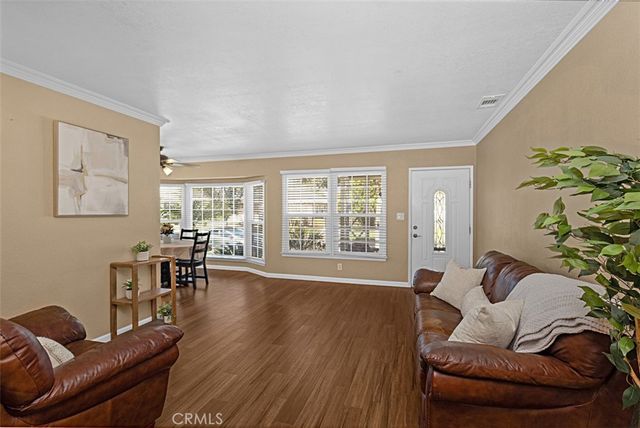 6008 Village Road, Lakewood, CA 90713