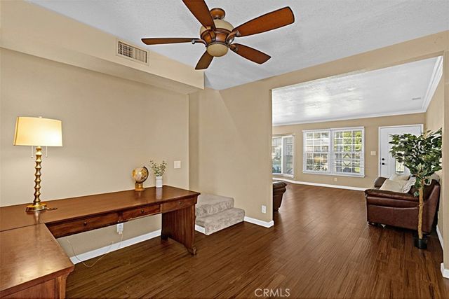 6008 Village Road, Lakewood, CA 90713