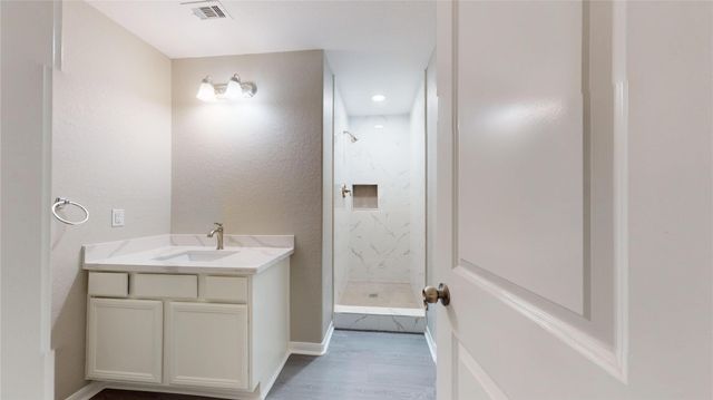 2818 N Red Birch Circle, Houston, TX 77038