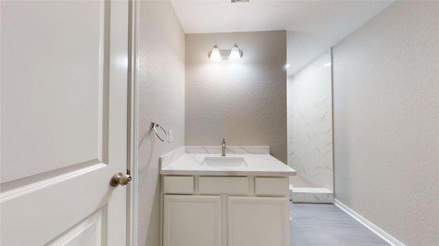 2818 N Red Birch Circle, Houston, TX 77038