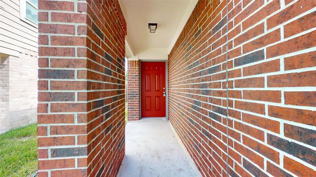 2818 N Red Birch Circle, Houston, TX 77038