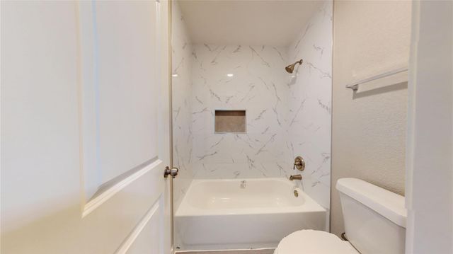 2818 N Red Birch Circle, Houston, TX 77038