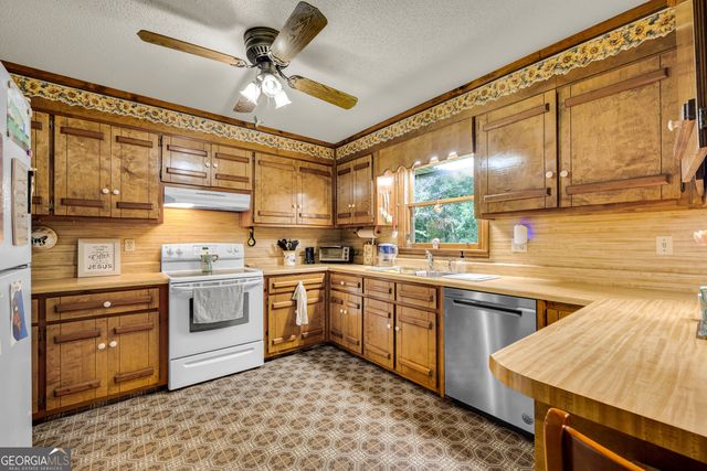 465 Minish Lake Road, Commerce, GA 30529