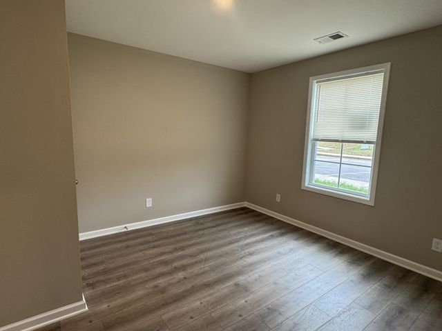 211 Mountaindale Dr, Smyrna, TN 37167