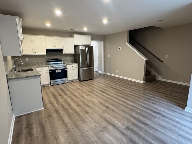 211 Mountaindale Dr, Smyrna, TN 37167