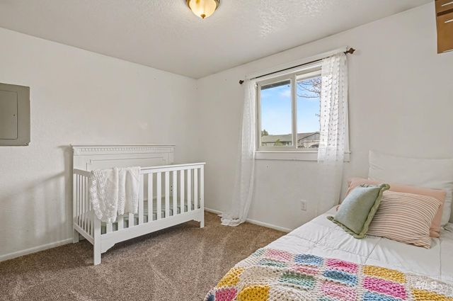 1023 Lupine Pl, Nampa, ID 83686