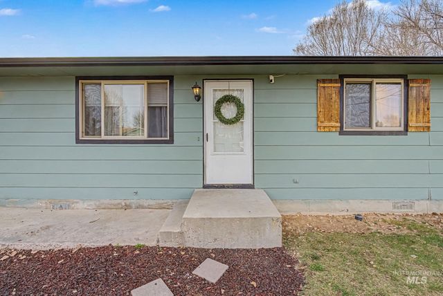 1023 Lupine Pl, Nampa, ID 83686