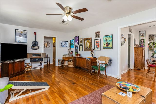 4009 Pope Dr, Corpus Christi, TX 78411