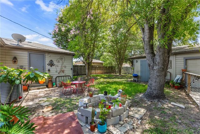 4009 Pope Dr, Corpus Christi, TX 78411