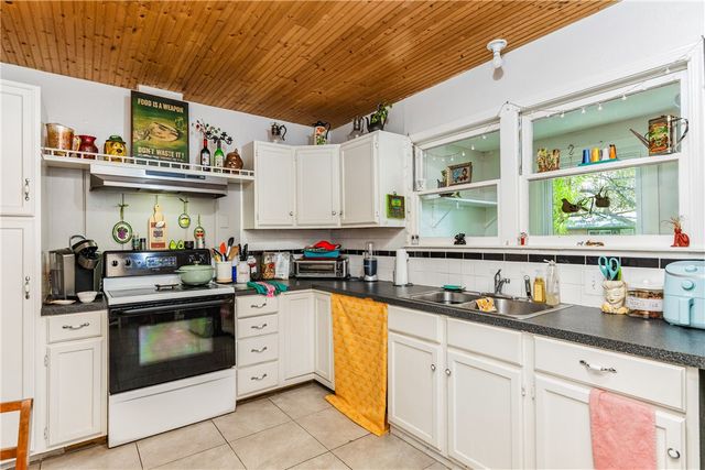 4009 Pope Dr, Corpus Christi, TX 78411