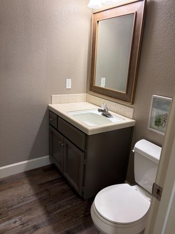 1023 Camphor St, Manteca, CA 95337