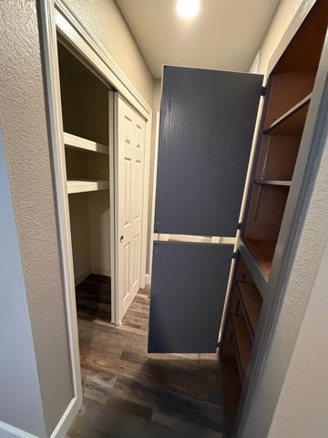 1023 Camphor St, Manteca, CA 95337