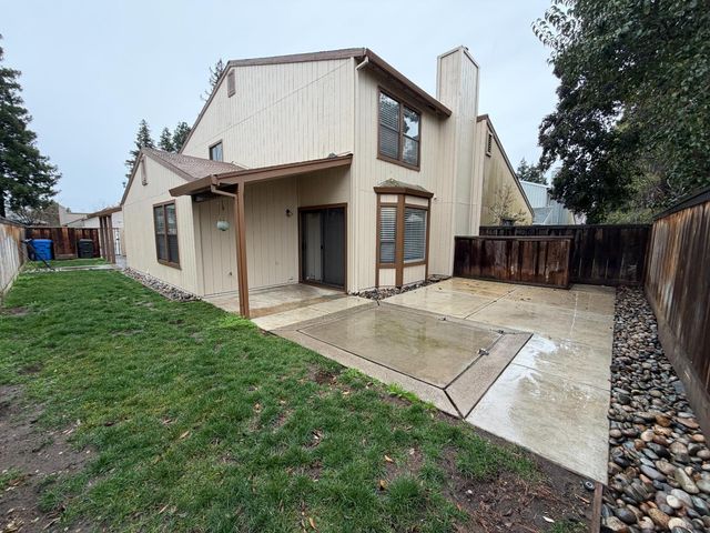 1023 Camphor St, Manteca, CA 95337