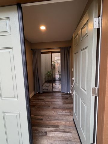 1023 Camphor St, Manteca, CA 95337