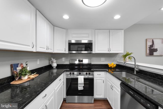 3170 READSBOROUGH CT, Fairfax, VA 22031