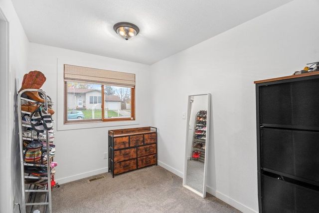 11217 E 11th Ave, Spokane Valley, WA 99206