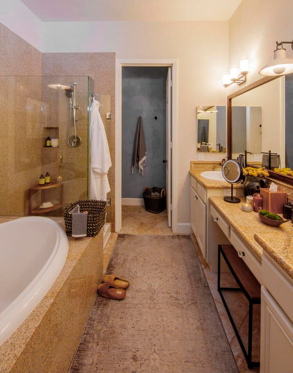 Image 32 of property listing at 49702 Newman Circle, Indio, CA 92201