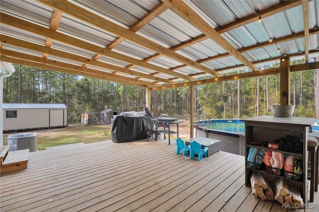 8570 N Meyer Square, Dunnellon, FL 34433