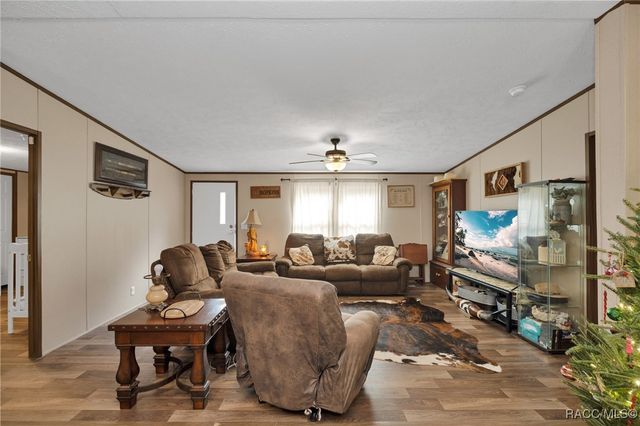 8570 N Meyer Square, Dunnellon, FL 34433