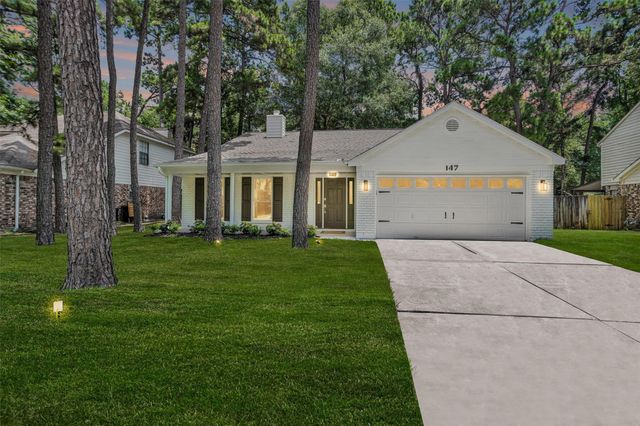 147 E Pathfinders Circle, The Woodlands, TX 77381
