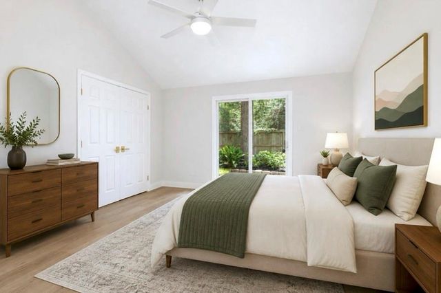 147 E Pathfinders Circle, The Woodlands, TX 77381