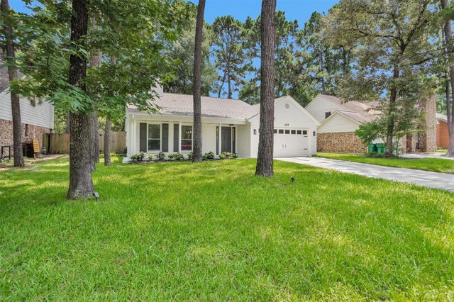147 E Pathfinders Circle, The Woodlands, TX 77381