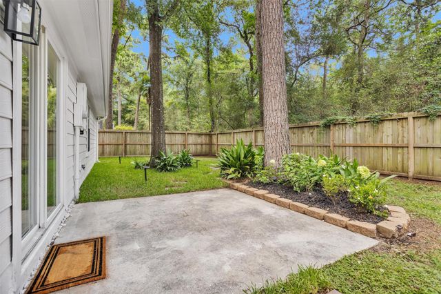 147 E Pathfinders Circle, The Woodlands, TX 77381