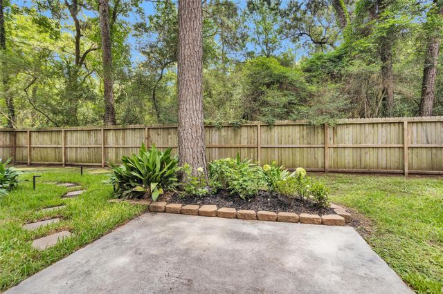 147 E Pathfinders Circle, The Woodlands, TX 77381