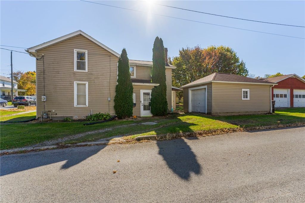 211 Home St, Mercer Boro, PA 16137