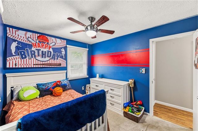 20009 E 13th Street, Independence, MO 64057