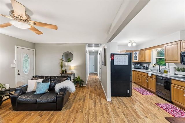 20009 E 13th Street, Independence, MO 64057