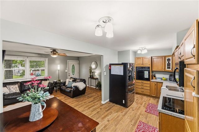 20009 E 13th Street, Independence, MO 64057