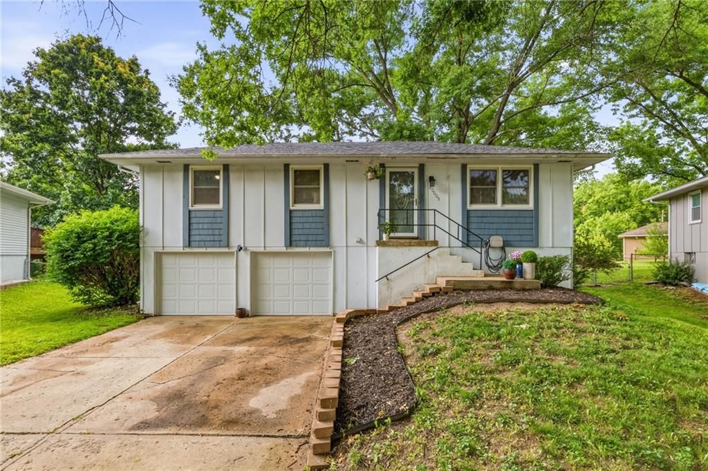 20009 E 13th Street, Independence, MO 64057