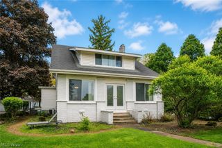 160 Everhard Road SW, North Canton, OH 44709