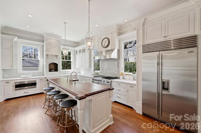 1136 Queens Road, Charlotte, NC 28207