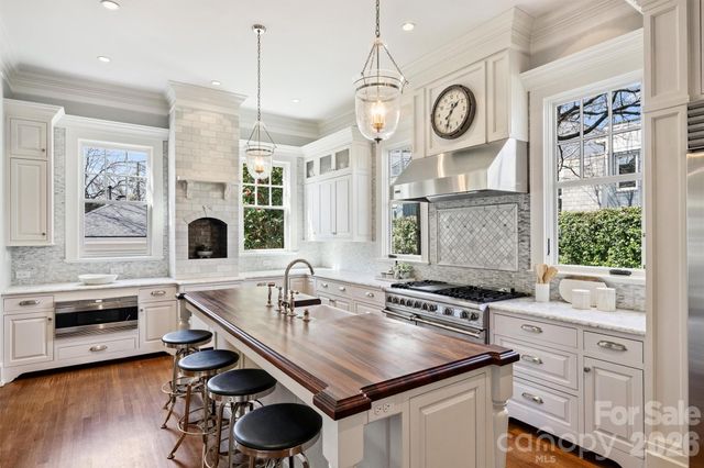 1136 Queens Road, Charlotte, NC 28207