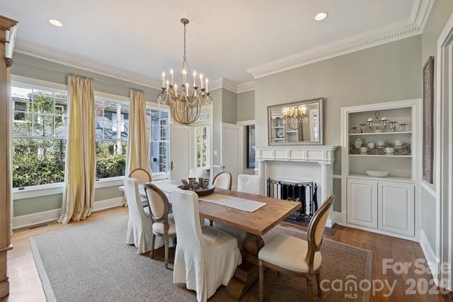 1136 Queens Road, Charlotte, NC 28207