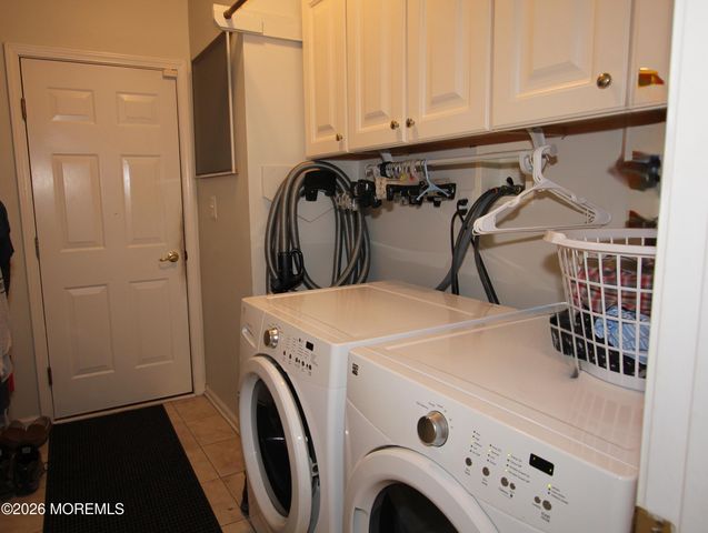 84 Marlow Drive, Jackson, NJ 08527