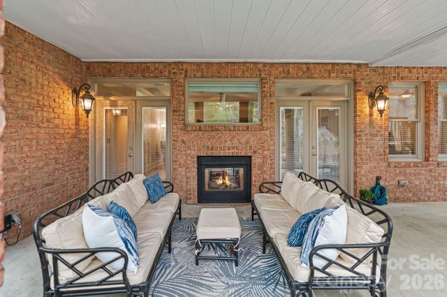 8915 Linden Grove Court, Sherrills Ford, NC 28673