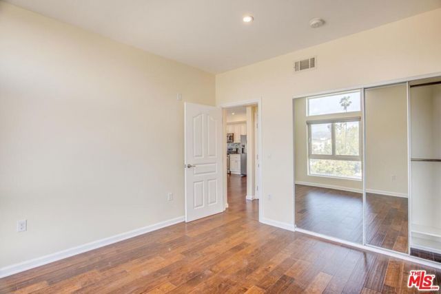 155 S Oxford Avenue 506, Los Angeles, CA 90004