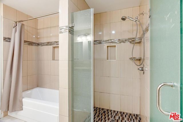 155 S Oxford Avenue 506, Los Angeles, CA 90004