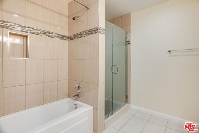 155 S Oxford Avenue 506, Los Angeles, CA 90004